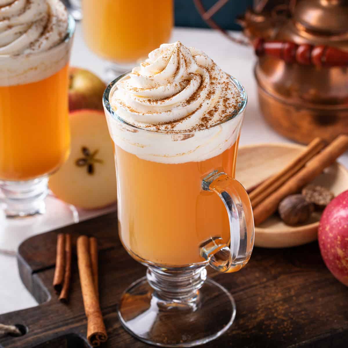 15 Delicious Christmas Drink Recipes